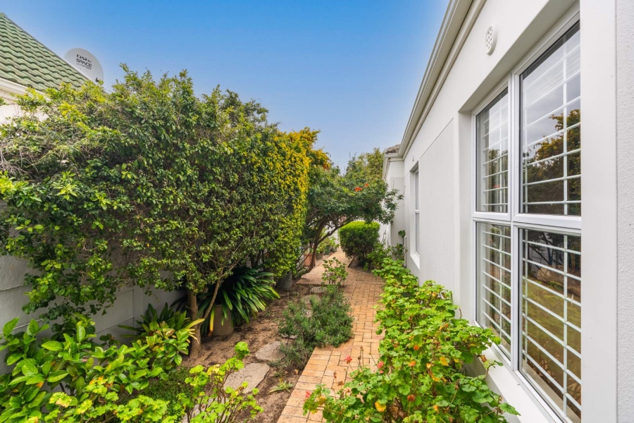 4 Bedroom Property for Sale in Sunningdale Western Cape